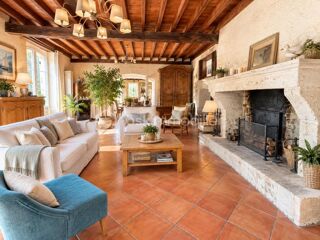  Propriété/château à vendre 8 pièces 343 m²
