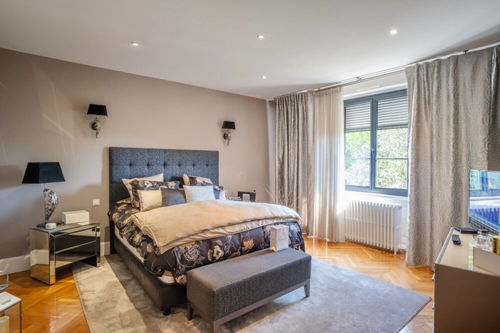 � vendre  Maison Bron (69500)