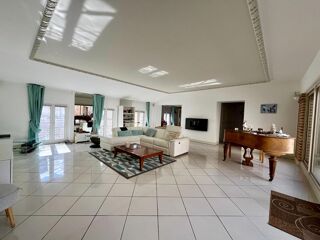  Appartement � vendre 5 pi�ces 235 m�