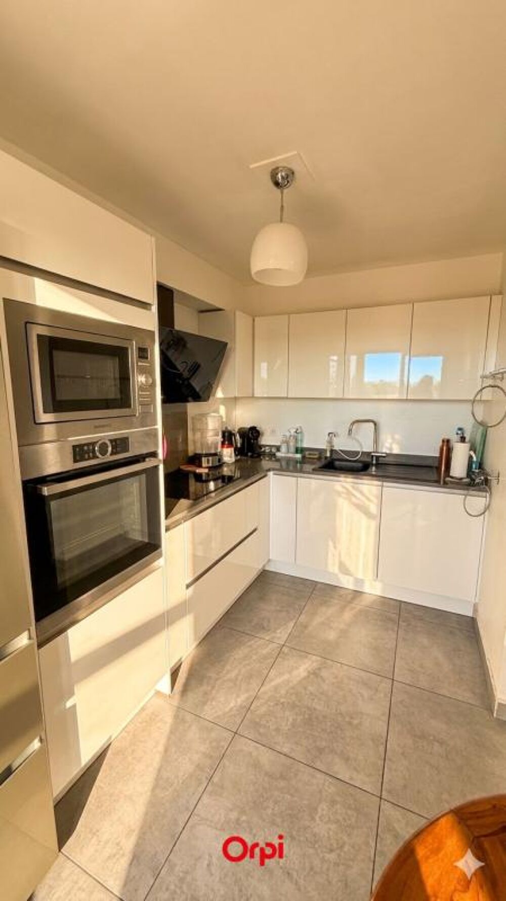Vente Appartement ORPI SAINT DENIS - APPARTEMENT T4 93 M² Saint denis