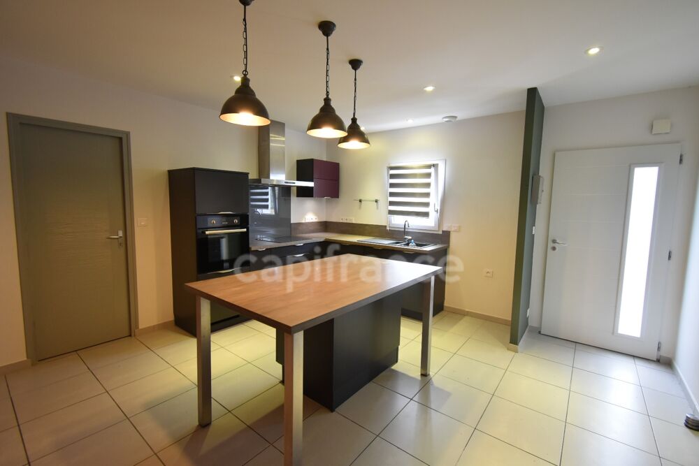 VENDEE LA BARRE DE MONTS (85) Maison à vendre 5 pièces , 3 chambres , 366 m² terrain clos, 93 m² garage, proche NOIRMOUTIER