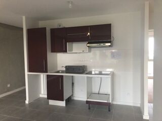  Appartement à louer 3 pièces 68 m²