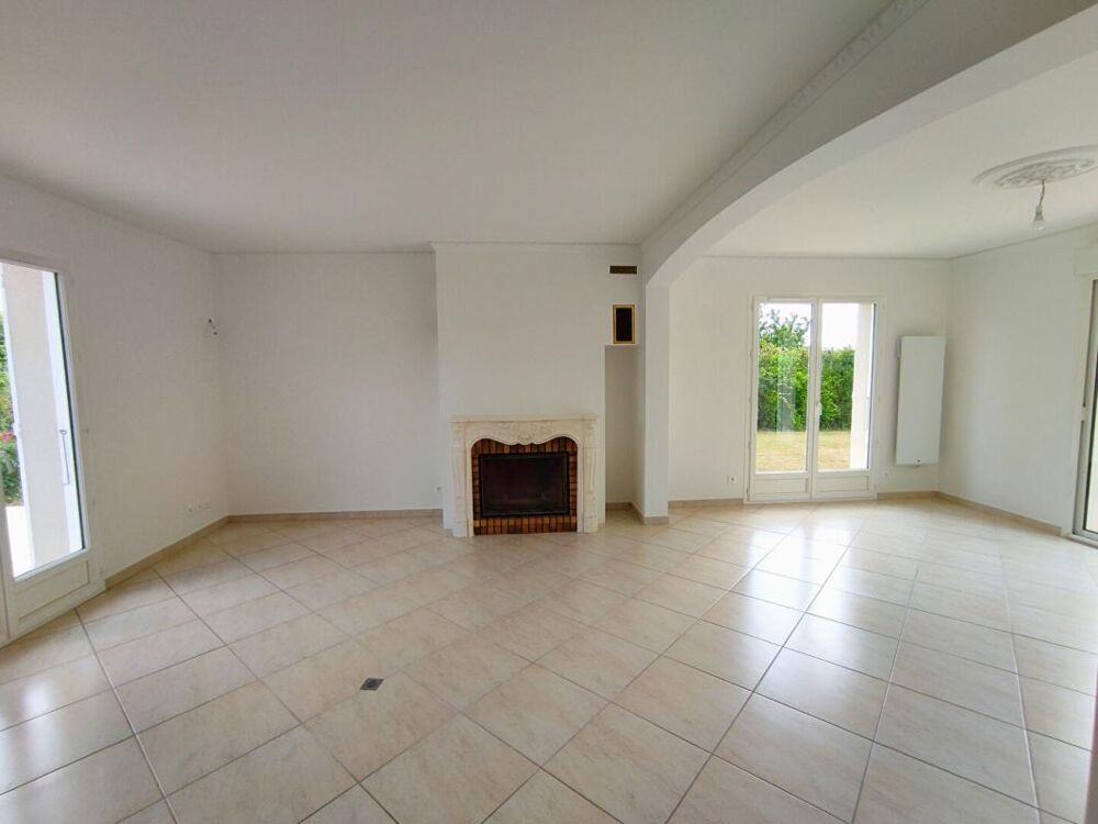 Vente Maison Maison Yzeures Sur Creuse 6 pièces garage et jardin clos Yzeures sur creuse
