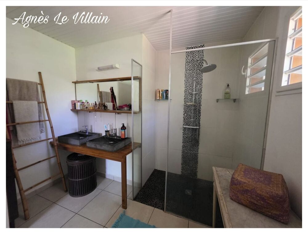 Vente Propriété/Château Maison et ses 3 Bungalows Deshaies