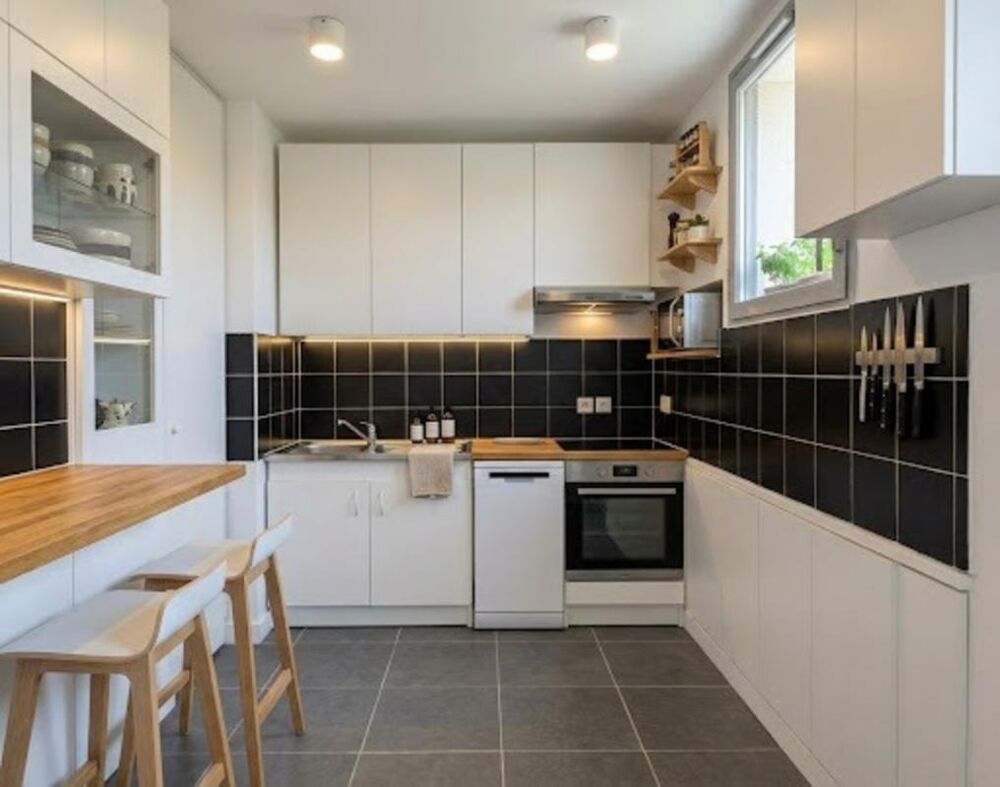 Vente Appartement Exclusivité! Quartier Chartrons Appartement à vendre 3 pièces 76m2 dernier étage avec magnifique terrasse 50m2 BORDEAUX (33) Bordeaux