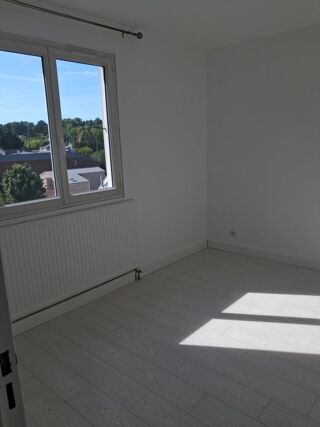  Appartement à louer 3 pièces 60 m²