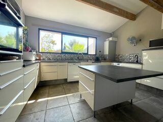  Maison � vendre 9 pi�ces 355 m�