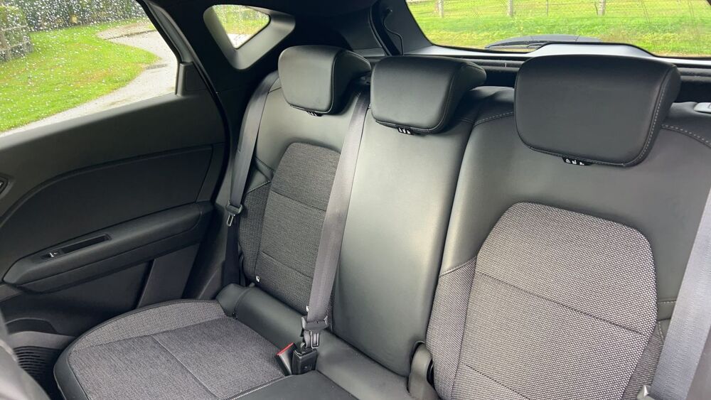 Captur 1.6 E-Tech 145 Hybrid BVA6 Intens 2022 occasion 76240 Belbeuf