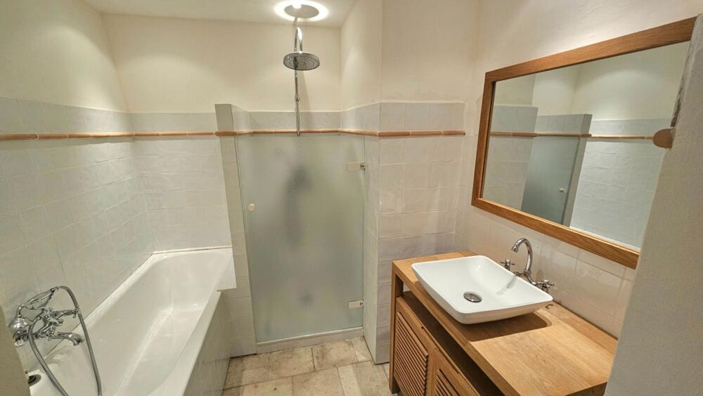 Vente Propriété/Château Opportunité exceptionnelle pour investisseurs : grande maison avec terrasse Claviers