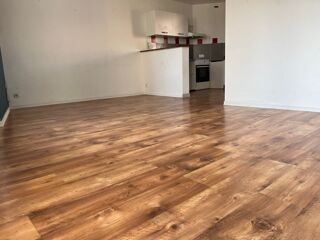  Appartement à louer 3 pièces 60 m²
