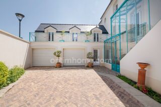  Propriété/château à vendre 8 pièces 223 m²
