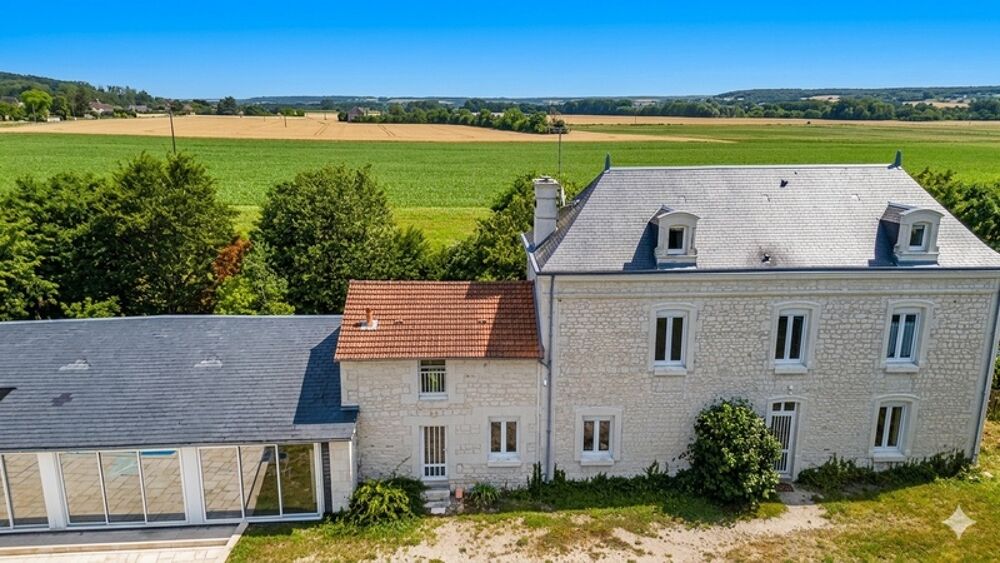 Maison de Maître + Piscine + Grange de 100 m²