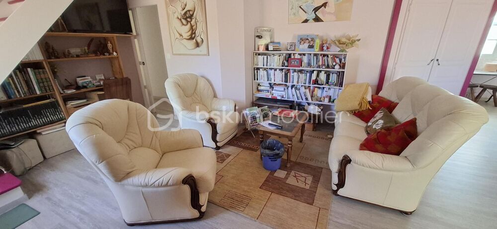 Exclusivité BSK Immobilier! Maison traditionnelle spacieuse de 140 m2 dans un environnement paisible