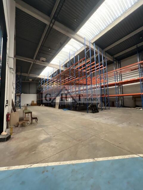 A LOUER 1502 M&sup2; ENTREPOT BUREAUX A SAINT-OUEN SUR SEINE 24720 93400 Saint ouen sur seine