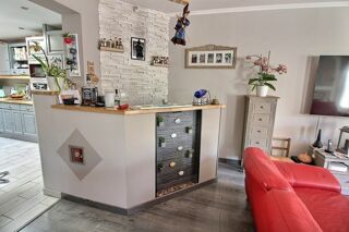  Maison  vendre 6 pices 135 m