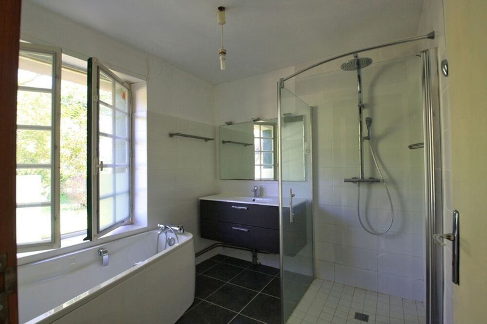 Maison à vendre 6 pièces MONTCOMBROUX LES MINES (03)