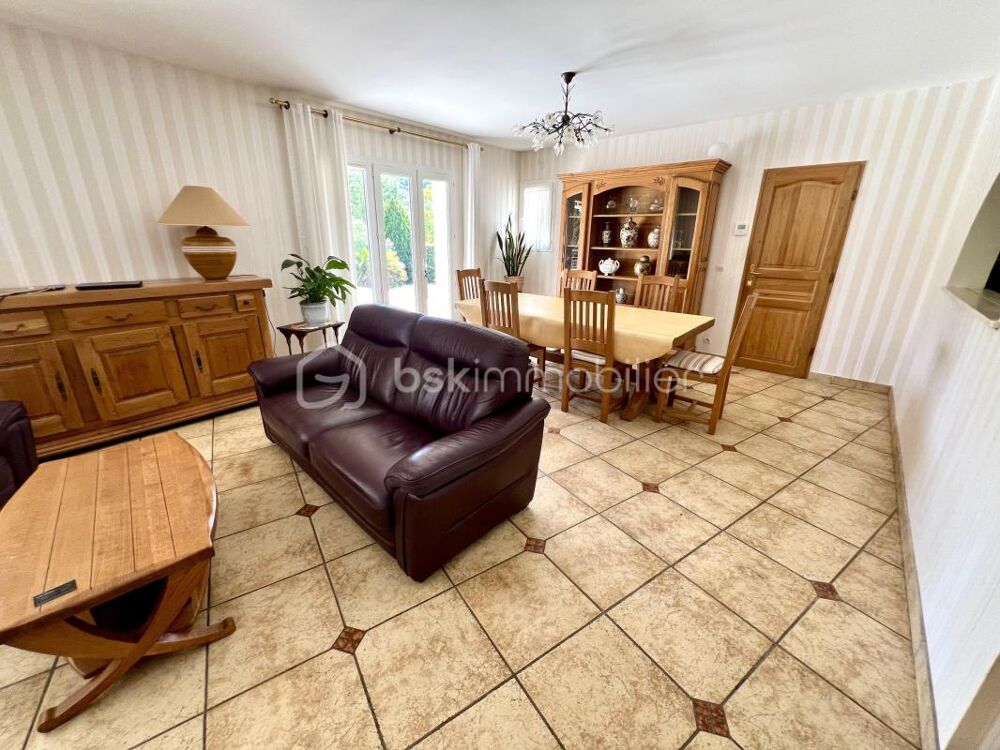 Vente Maison La Motte (83920) - Villa de plain pied - 4 Chambres - Piscine La motte
