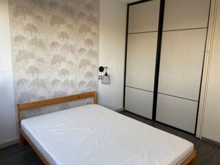  Appartement à louer 2 pièces 42 m²