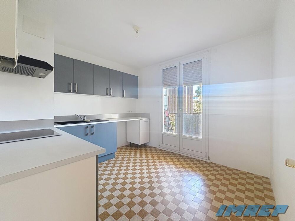MARSEILLE 13010 ST TRONC  T3 de 71,48 m² BALCONS CAVE