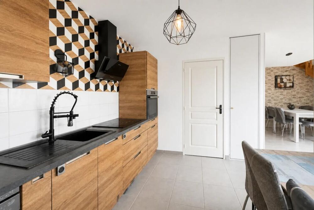 Vente Maison Maison PMR  de 5 pièces de 96 m² à Trélazé Trelaze