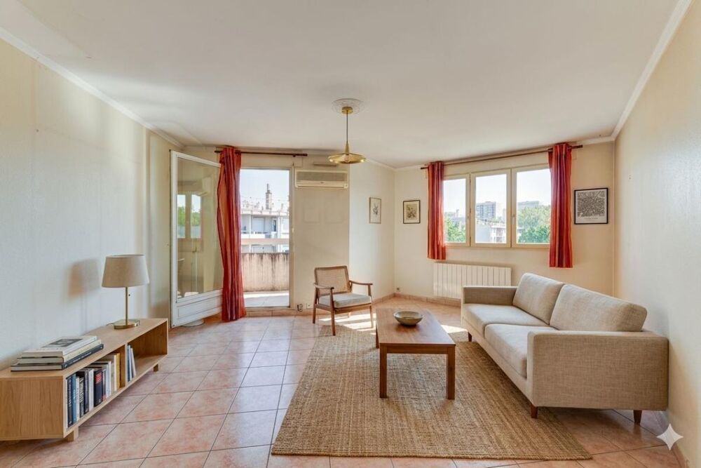 Vente Appartement Villeurbanne entre Gratte-Ciel et GrandClément T3 68 m² + loggias, + cave + parking Villeurbanne