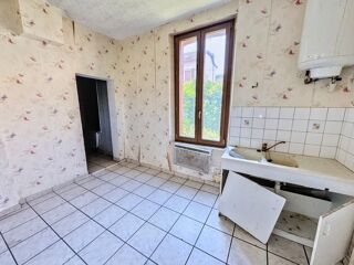  Immeuble  vendre 12 pices 260 m