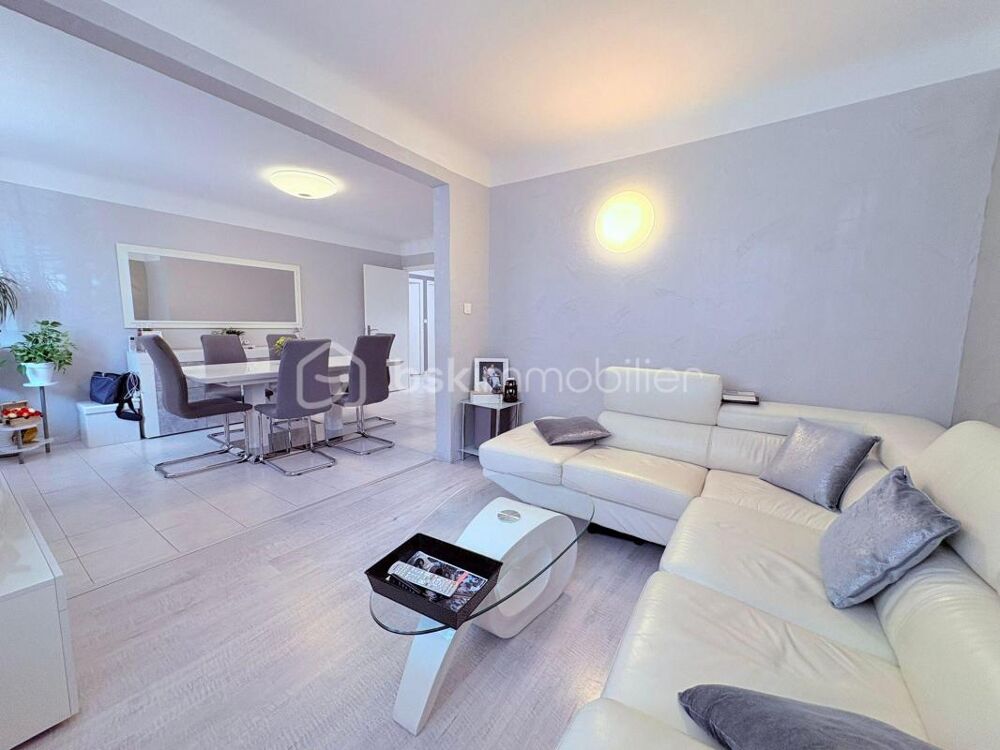 Grand 3/4 pièces traversant de 67 m²  parking privé  Pasteur, Nice