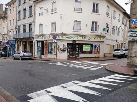 LAGNIEU - COMMERCE 120 m&sup2; 193600 01150 Lagnieu