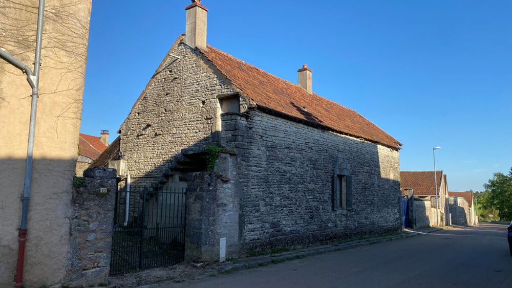 Vente Maison à Vendre Petite maison de campagne avec Grange et Jardin clos SARRY (89) - Plain-pied Sarry