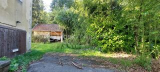  Immeuble  vendre 15 + pices 337 m