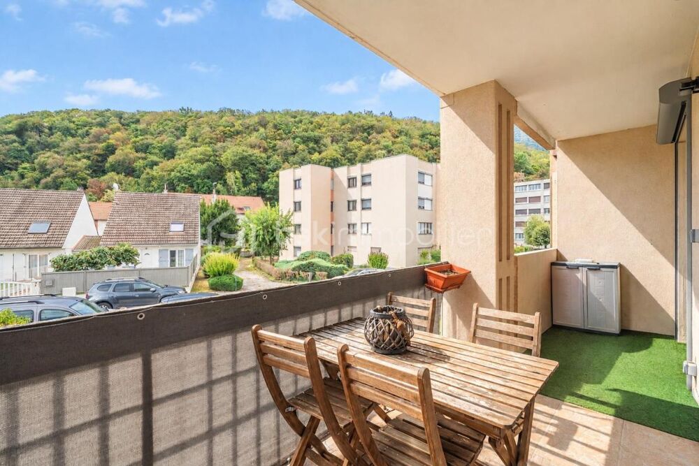Vente Appartement CHAMP-SUR-DRAC – T4 DE 92 M² RÉNOVÉ Champ sur drac