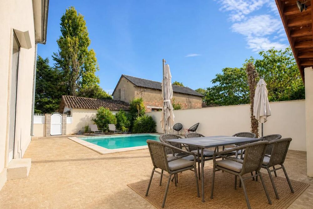 Maison de 8 pièces de 250 m² à Vicq-d'Auribat