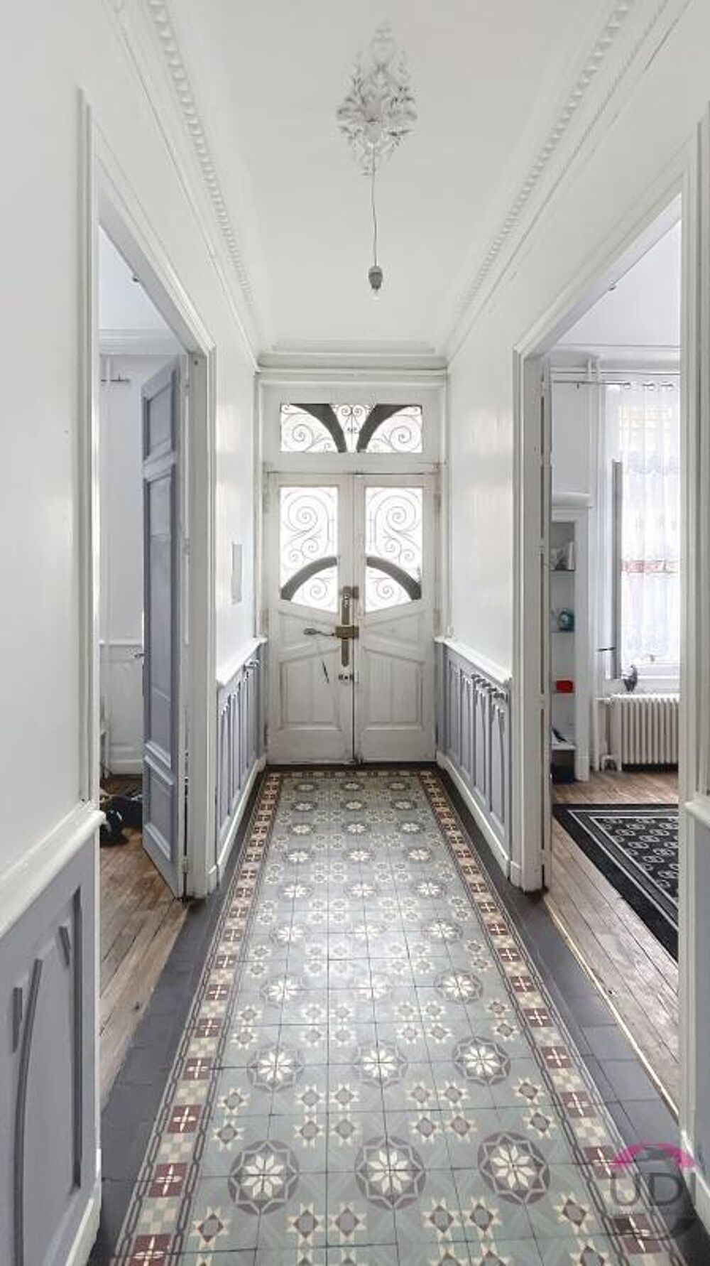 Maison bourgeoise de caractère  258 m²  Centre-ville de Montluçon