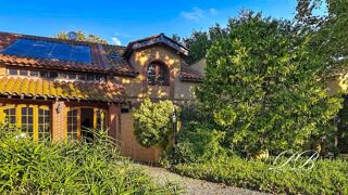  Maison  vendre 15 + pices 600 m