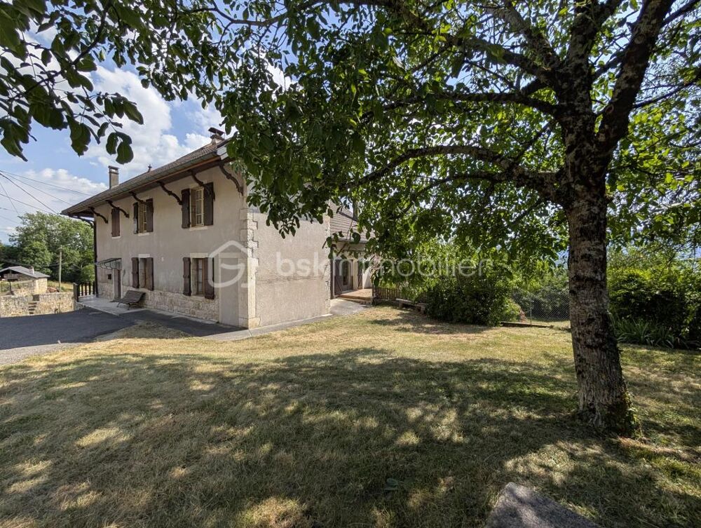 Vente Maison ARVIERE EN VALROMEY --- MAISON --- 4 CHAMBRES --- CALME --- TERRAIN --- COMBLES AMENAGEABLES Talissieu