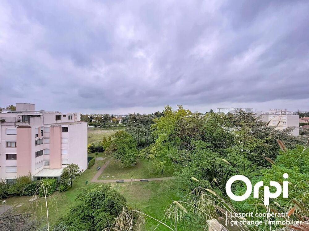 Vente Appartement Un écrin de verdure au calme absolu – T3 spacieux de 75 m² avec Véranda Decines charpieu