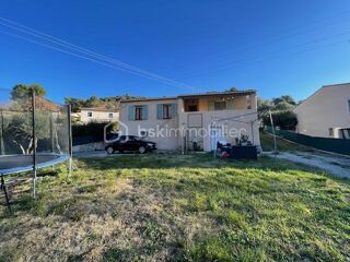  Villa � vendre 10 pi�ces 200 m�