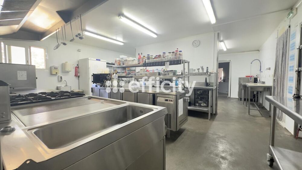 � vendre  Maison Uchaux (84100)