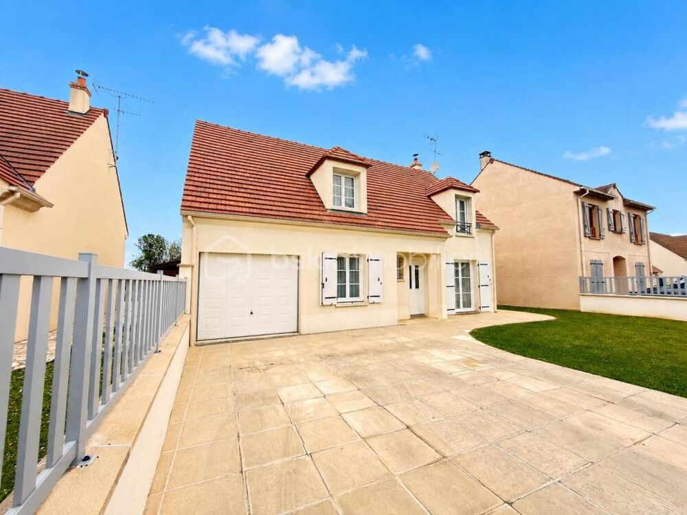 Vente Maison À VENDRE - Maison de 2005 - 120m² - 5 Chambres - Oissery Oissery