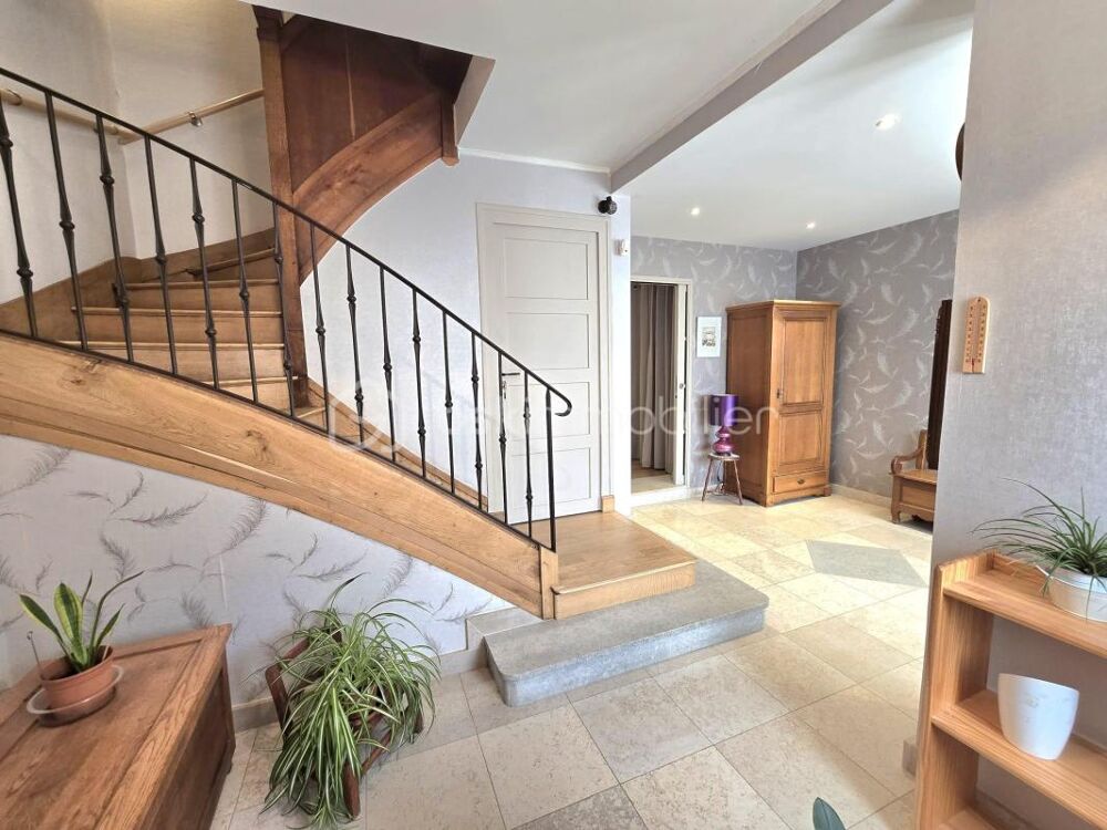 Maison familiale T8 avec possibilité d'activité professionnelle