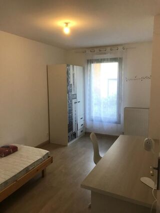  Appartement à louer 3 pièces 60 m²