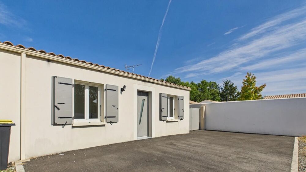 Vente Maison Maison de 4 pièces de 98 m² à Sainte-Soulle Sainte soulle