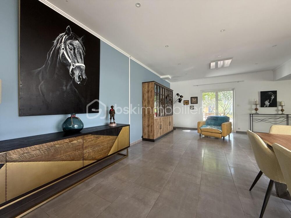à vendre  Propriété/château Lambesc (13410)