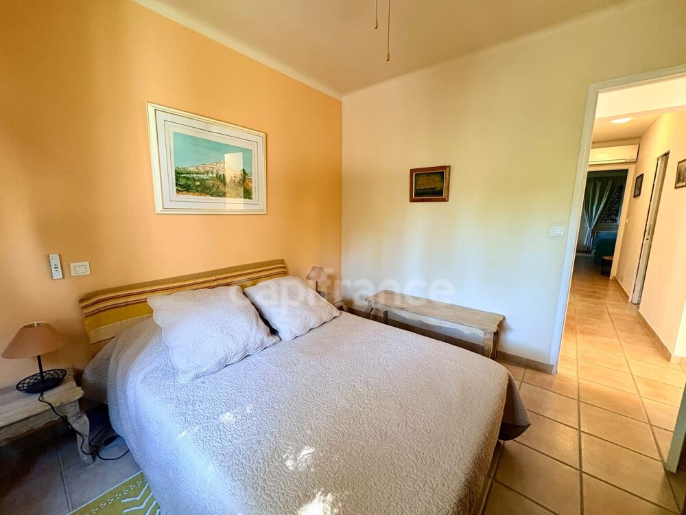 à vendre  Maison Cagnes-sur-Mer (06800)