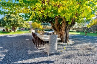  Propriété/château à vendre 12 pièces 439 m²