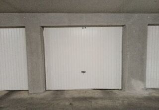 Parking / Garage à louer 13 m²