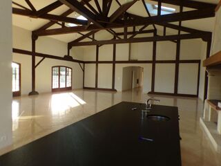  Villa  vendre 6 pices 253 m