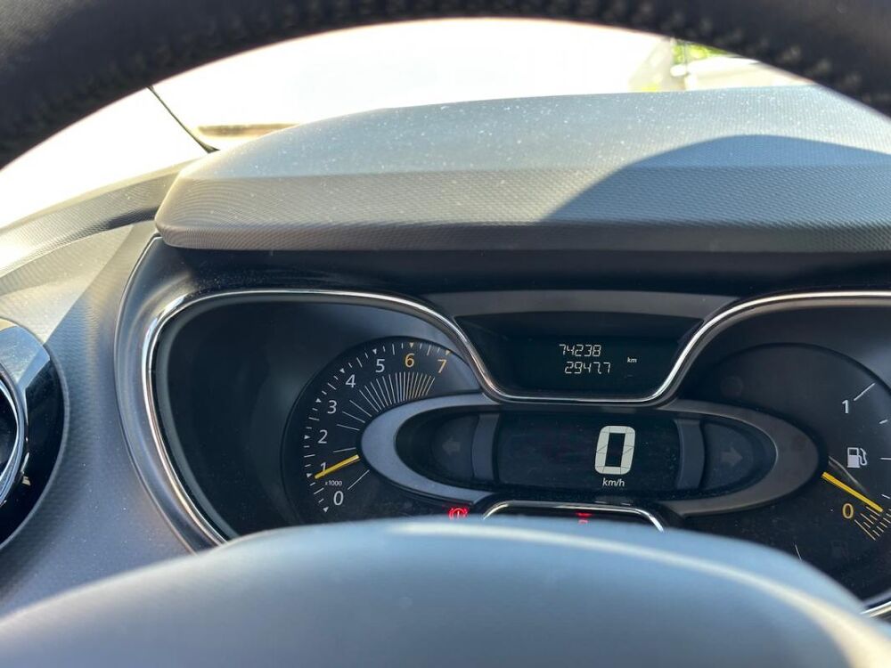 Captur 0.9 TCE 90 ENERGY INTENS ECO2 2013 occasion 78240 Chambourcy