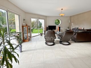  Maison � vendre 7 pi�ces 214 m�