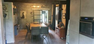  Maison  vendre 15 + pices 350 m